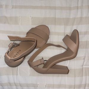 *BRAND NEW* Torrid Heels